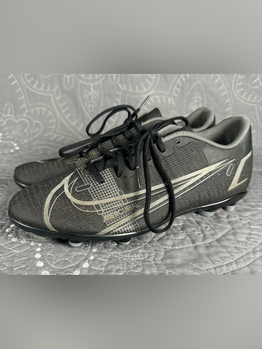Nike Mercurial Vapor 14 Black/Silver Soccer Cleats Size Big Boys 6.5